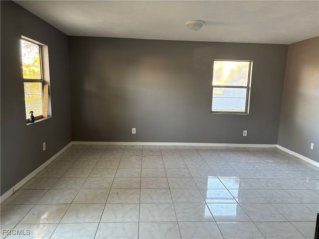 3758 Minnesota DR E 0, Fort Myers, FL 33916