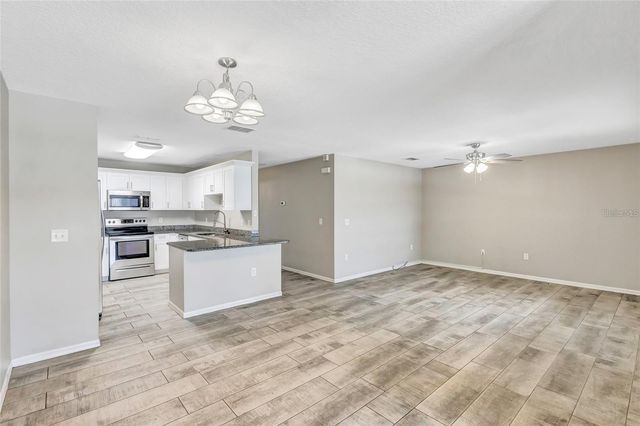 10413 SUMMERVIEW CIRCLE, Riverview, FL 33578