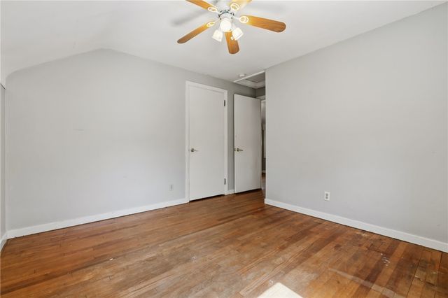 5211 White Oak Dr, Penn Hills, PA 15147