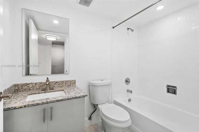 10145 NW 9th St Circle 101, Miami, FL 33172