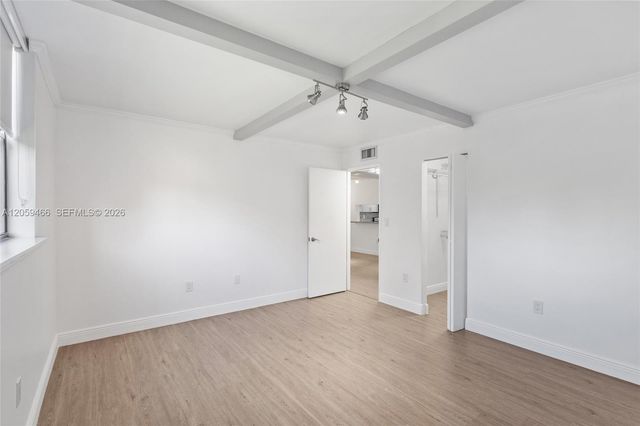 10145 NW 9th St Circle 101, Miami, FL 33172