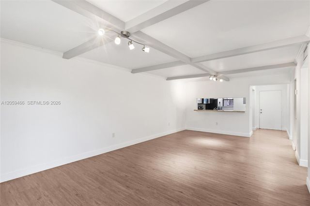 10145 NW 9th St Circle 101, Miami, FL 33172