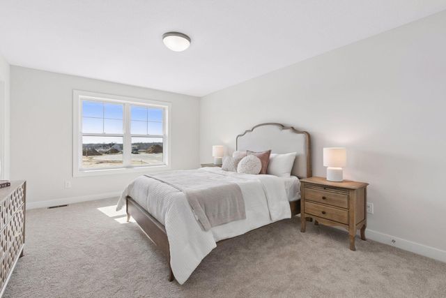 18505 Jabiru Path, Lakeville, MN 55044