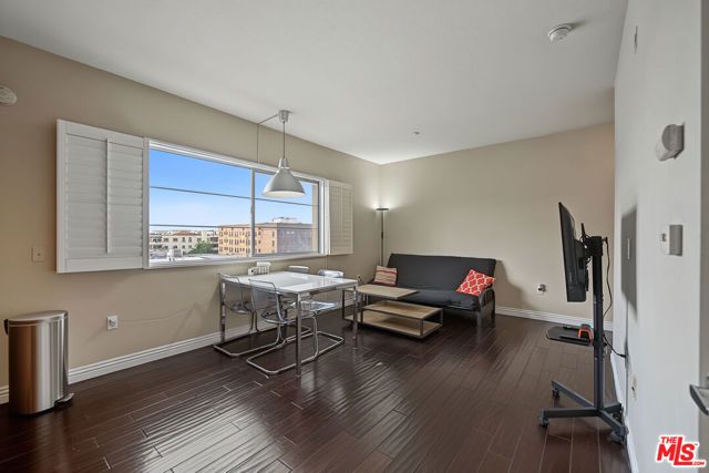 2864 Sunset Place 407, Los Angeles, CA 90005