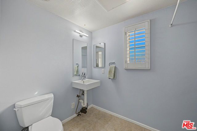 2864 Sunset Place 407, Los Angeles, CA 90005
