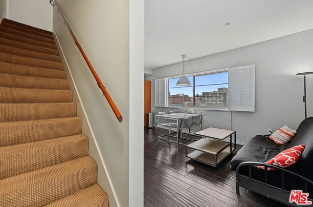 2864 Sunset Place 407, Los Angeles, CA 90005