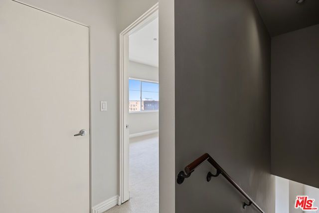 2864 Sunset Place 407, Los Angeles, CA 90005