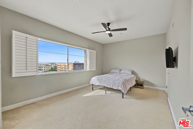 2864 Sunset Place 407, Los Angeles, CA 90005