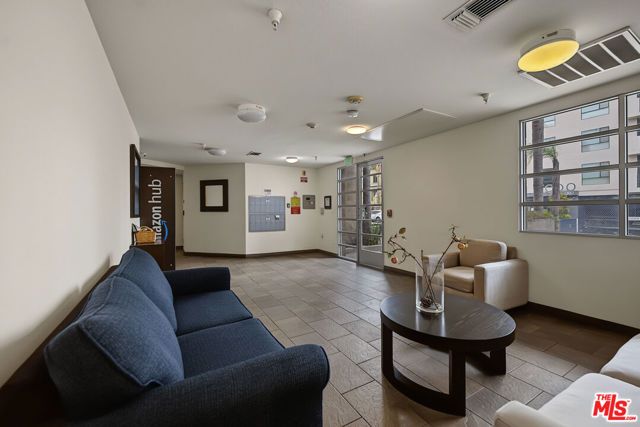 2864 Sunset Place 407, Los Angeles, CA 90005