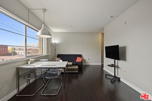 2864 Sunset Place 407, Los Angeles, CA 90005