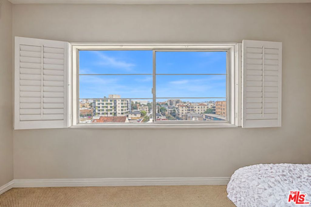 2864 Sunset Place 407, Los Angeles, CA 90005