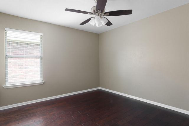 301 Middle CRK, Buda, TX 78610