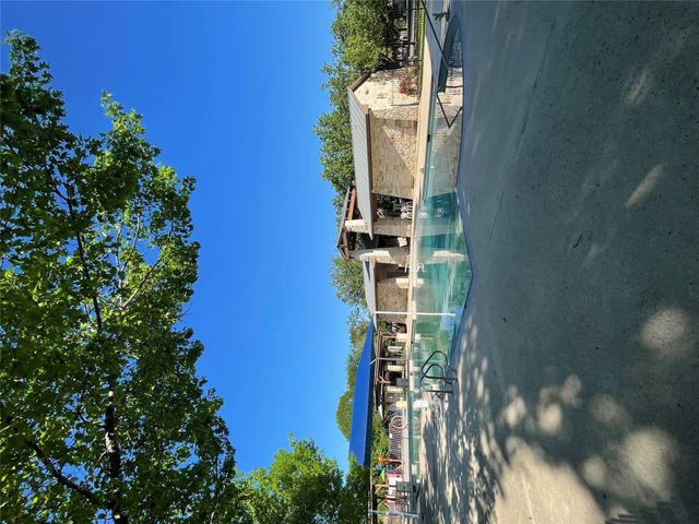 301 Middle CRK, Buda, TX 78610