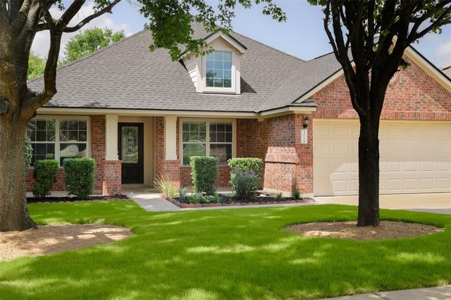 301 Middle CRK, Buda, TX 78610