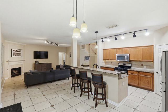 8839 Brae Crest, San Antonio, TX 78249