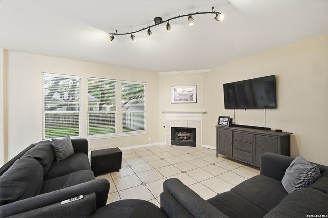 8839 Brae Crest, San Antonio, TX 78249