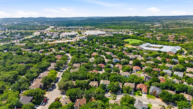 8839 Brae Crest, San Antonio, TX 78249