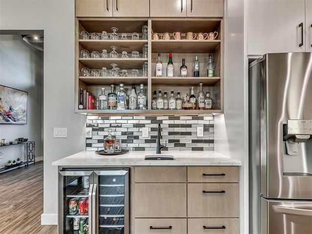 1200 Canteberry Drive, Yukon, OK 73099