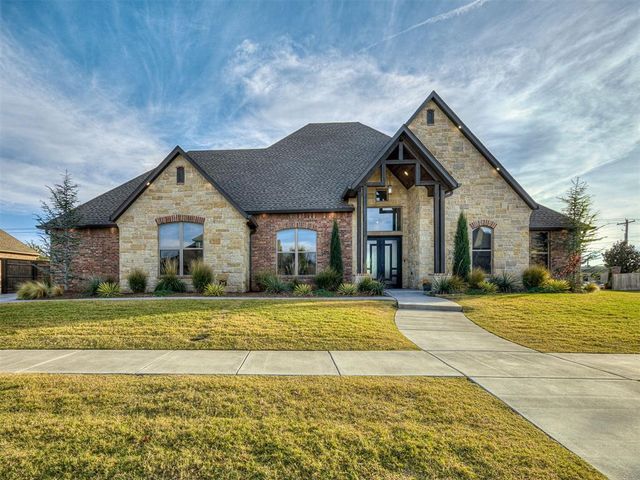 1200 Canteberry Drive, Yukon, OK 73099