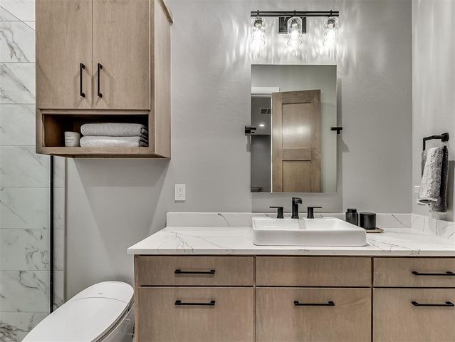 1200 Canteberry Drive, Yukon, OK 73099