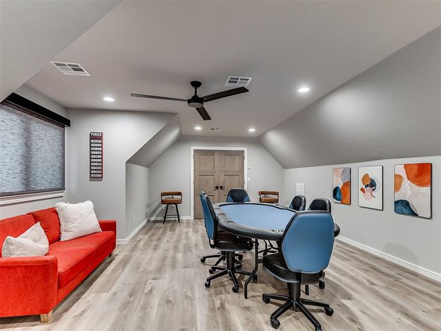 1200 Canteberry Drive, Yukon, OK 73099