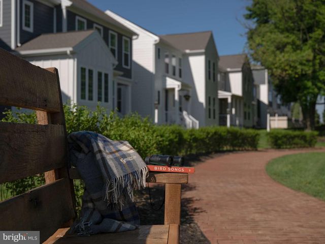 3 SAGE ST, Carlisle, PA 17015