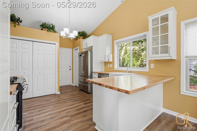 4933 Iroquois Boulevard, Clarkston, MI 48348