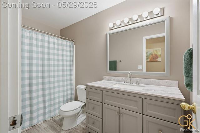 4933 Iroquois Boulevard, Clarkston, MI 48348