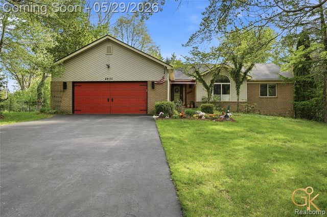 4933 Iroquois Boulevard, Clarkston, MI 48348