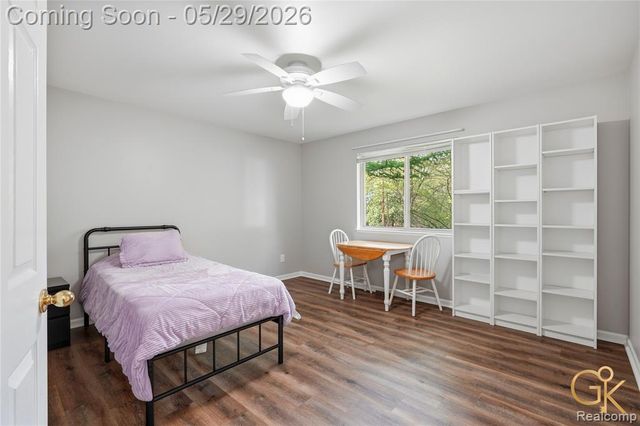 4933 Iroquois Boulevard, Clarkston, MI 48348