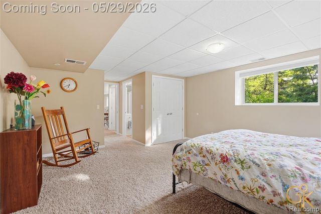 4933 Iroquois Boulevard, Clarkston, MI 48348