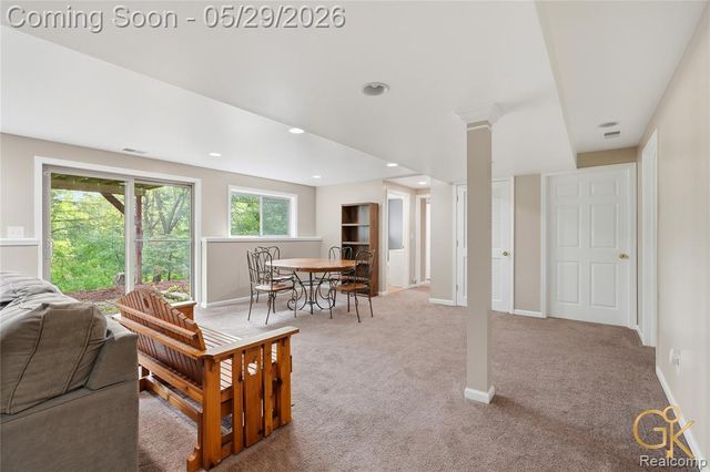 4933 Iroquois Boulevard, Clarkston, MI 48348