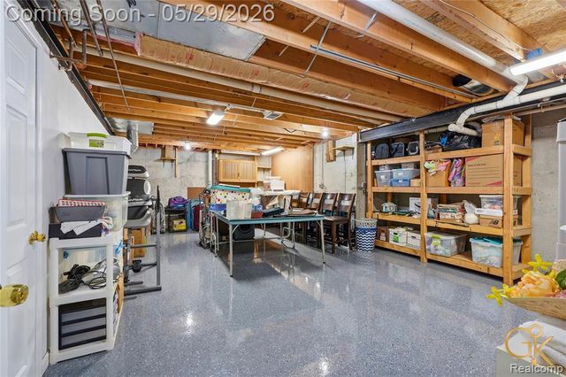 4933 Iroquois Boulevard, Clarkston, MI 48348