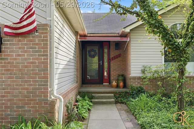 4933 Iroquois Boulevard, Clarkston, MI 48348