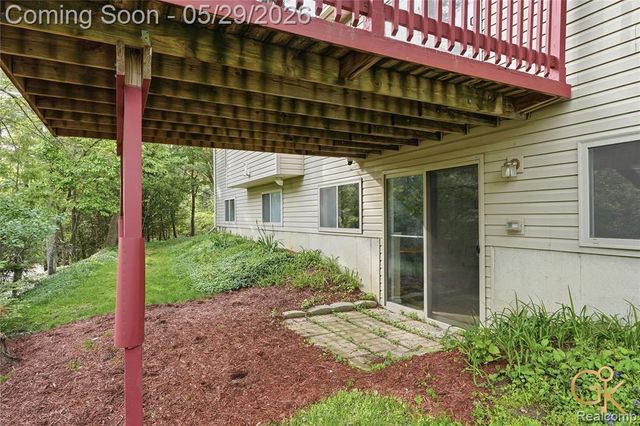 4933 Iroquois Boulevard, Clarkston, MI 48348