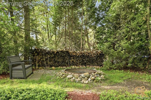 4933 Iroquois Boulevard, Clarkston, MI 48348