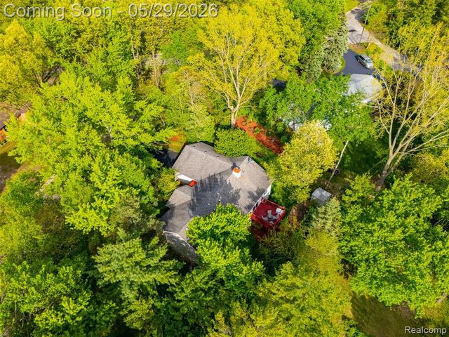 4933 Iroquois Boulevard, Clarkston, MI 48348