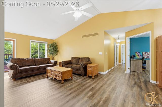 4933 Iroquois Boulevard, Clarkston, MI 48348
