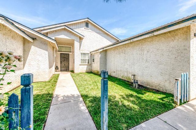 2670 N Katy Avenue, Fresno, CA 93722