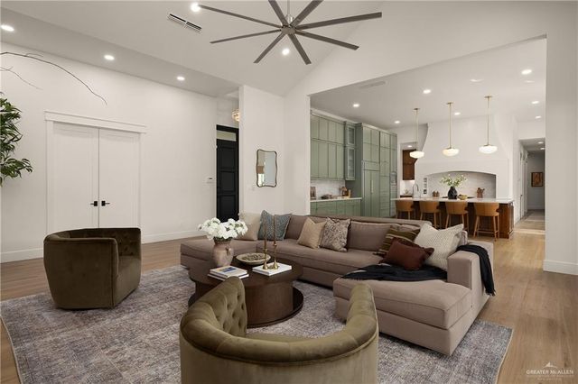 3019 W Rockefeller Lane, Edinburg, TX 78539