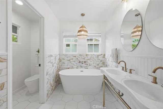 8 Snapdragon, Ladera Ranch, CA 92694