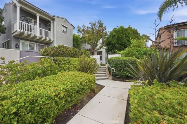 8 Snapdragon, Ladera Ranch, CA 92694