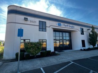 2021 Commerce Drive, Medford, OR 97504