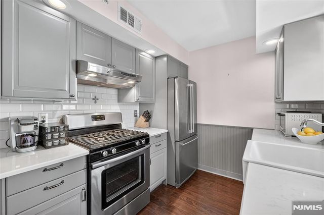 3807 Melville Court, Mahwah, NJ 07430