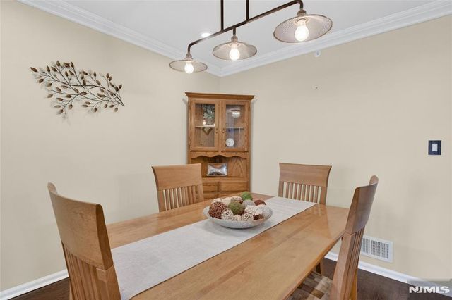 3807 Melville Court, Mahwah, NJ 07430