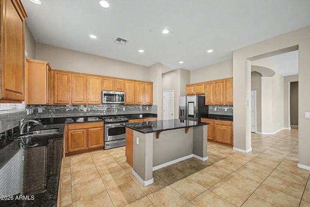 4924 W SILVA Drive, New River, AZ 85087
