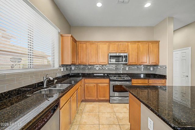 4924 W SILVA Drive, New River, AZ 85087