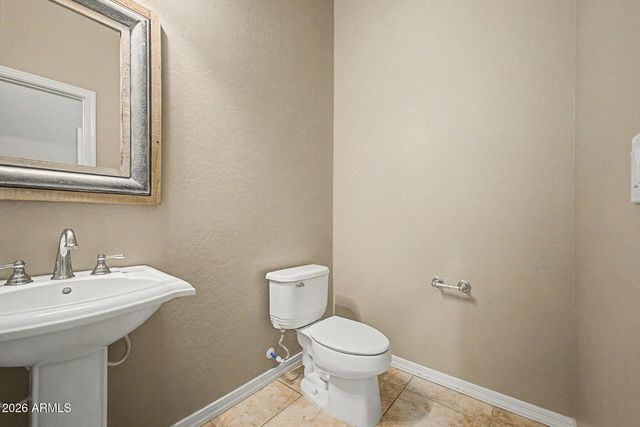 4924 W SILVA Drive, New River, AZ 85087