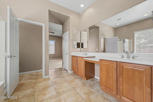 4924 W SILVA Drive, New River, AZ 85087