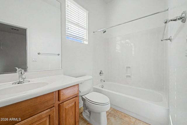 4924 W SILVA Drive, New River, AZ 85087